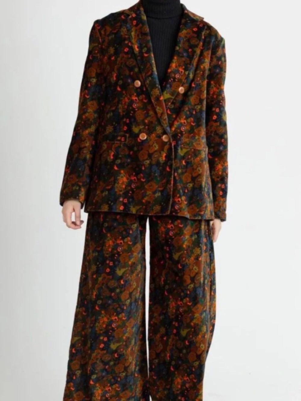 🌼 ISO: Ilana Kohn Fuzzy Flowers Maxine Blazer + Ulla Dress